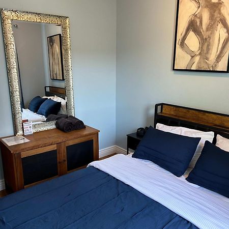 Blue Room In Dorothy'S Bnb Chicago Bagian luar foto