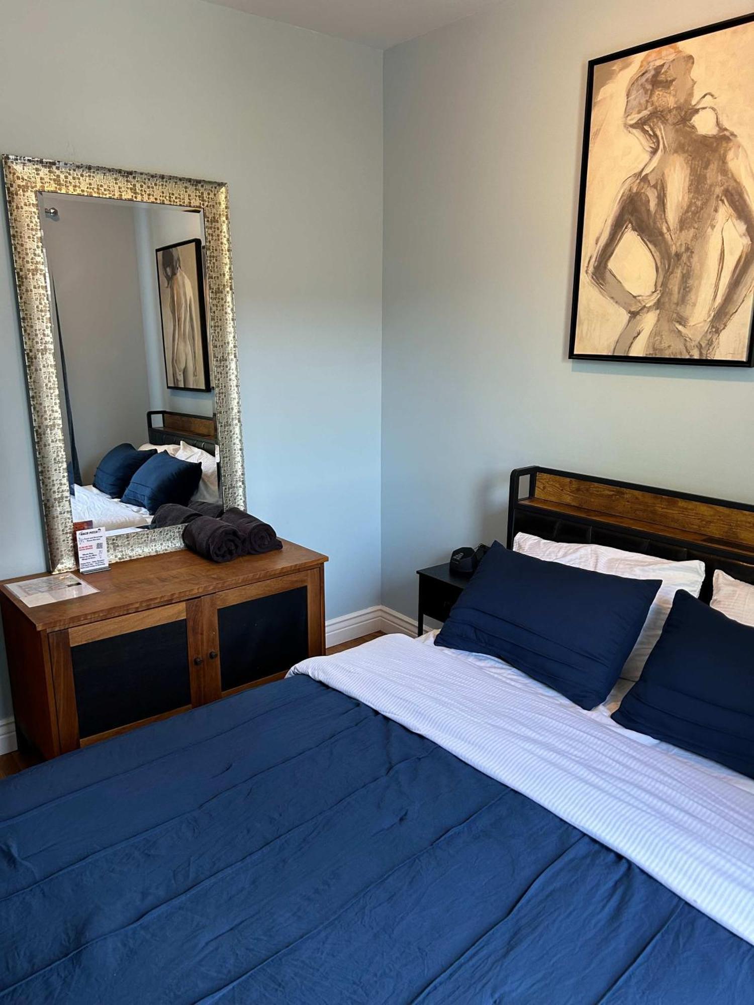 Blue Room In Dorothy'S Bnb Chicago Bagian luar foto