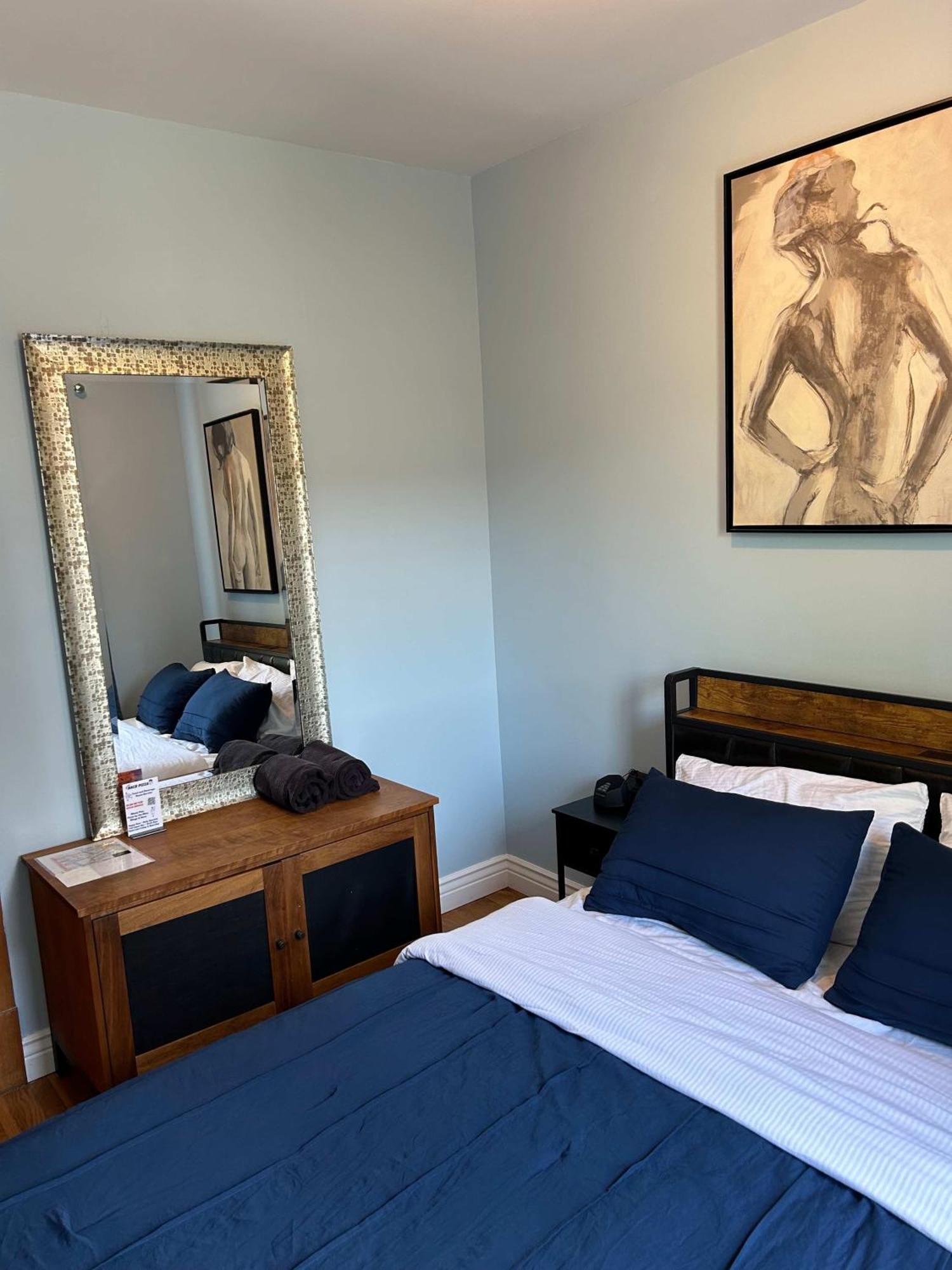 Blue Room In Dorothy'S Bnb Chicago Bagian luar foto