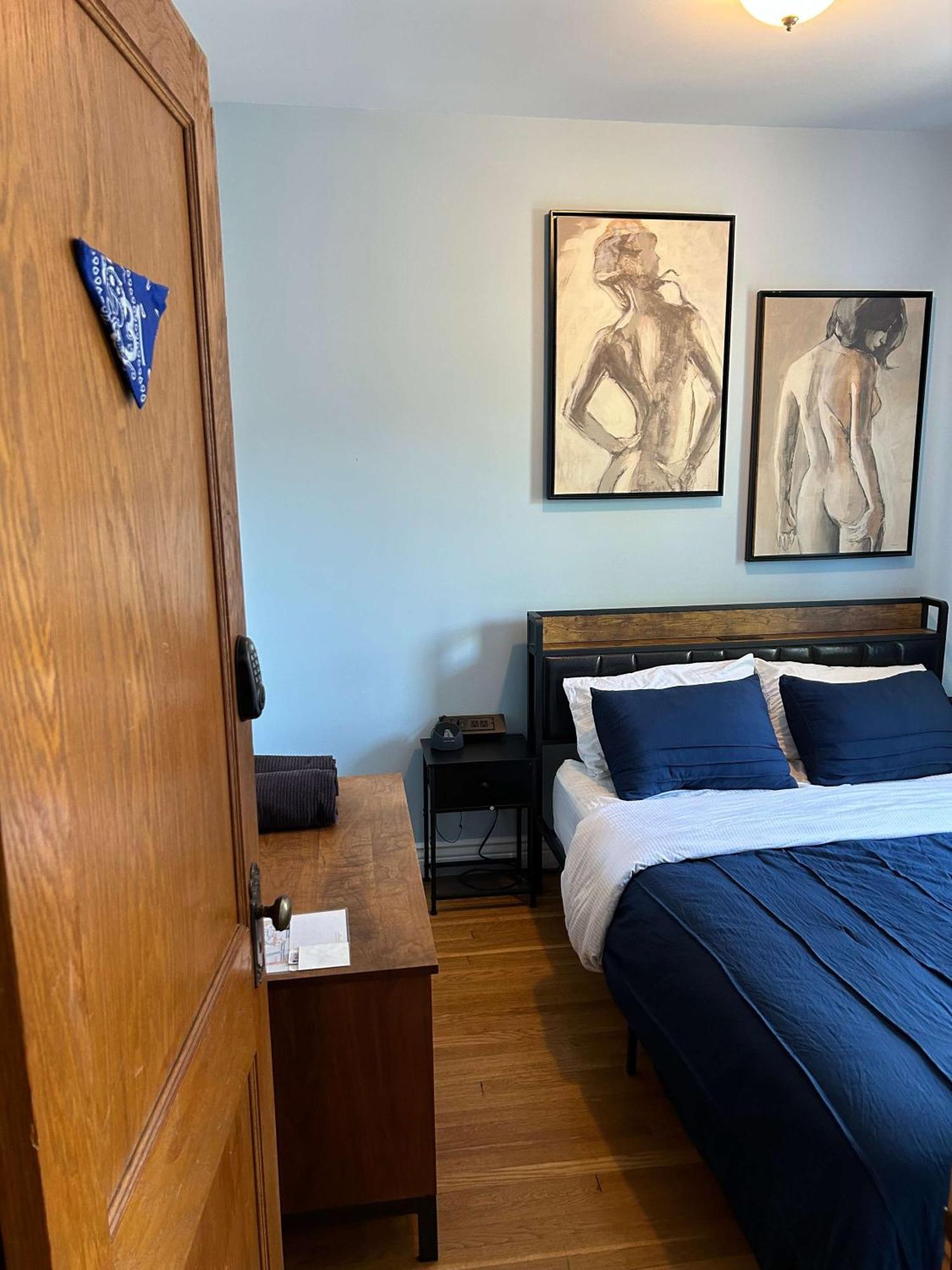 Blue Room In Dorothy'S Bnb Chicago Bagian luar foto