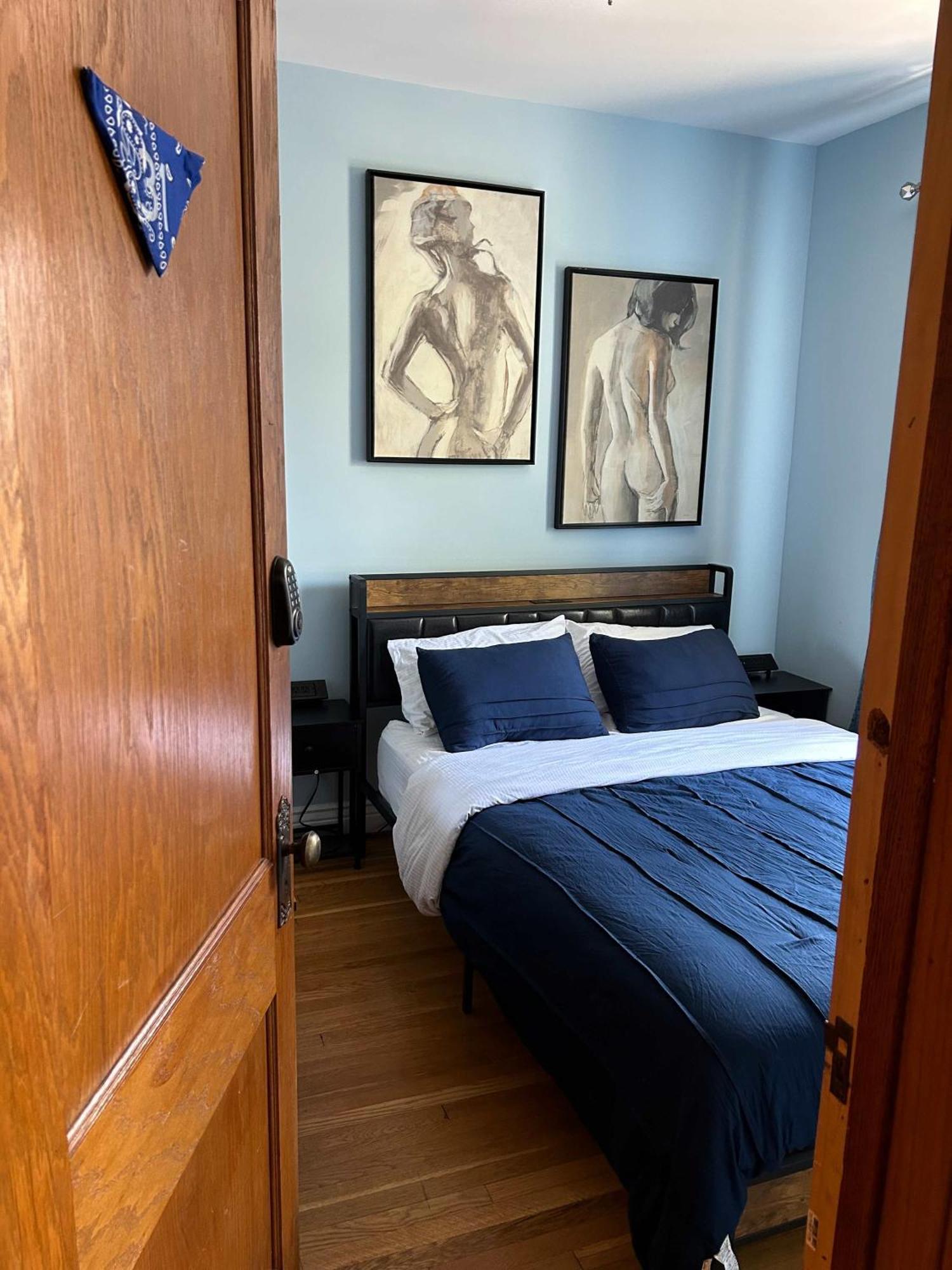 Blue Room In Dorothy'S Bnb Chicago Bagian luar foto